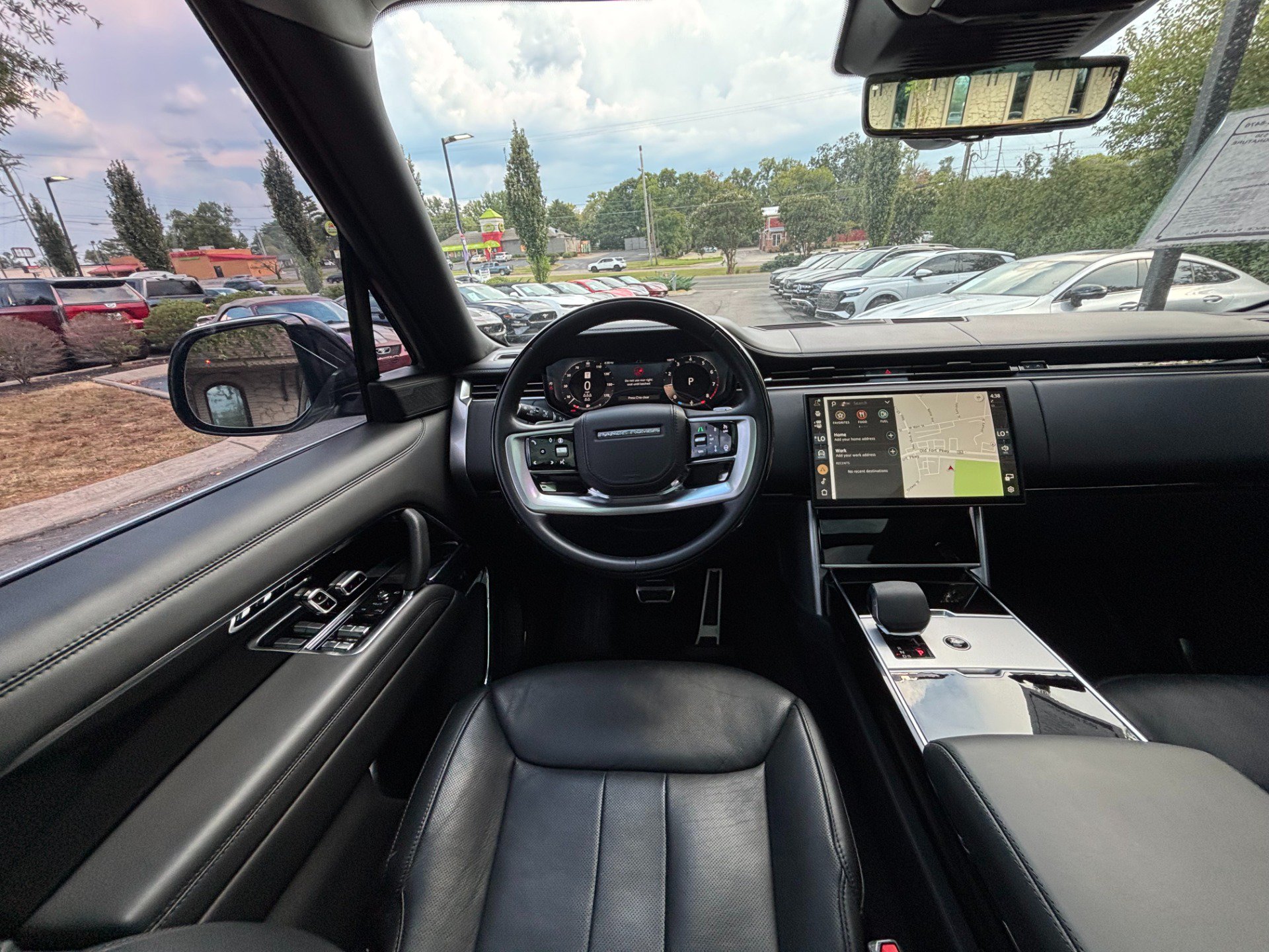 Used 2024 Land Rover Range Rover Long Wheelbase Autobiography AWD/4WD image 38