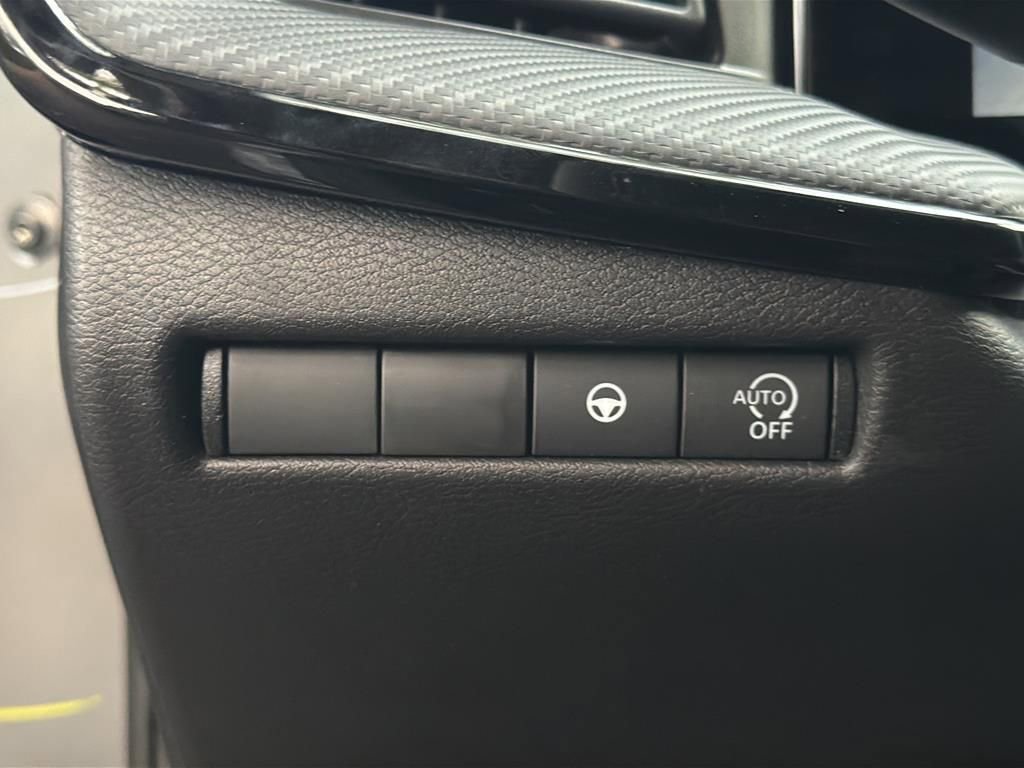 New 2026 Nissan Kicks SR image 22