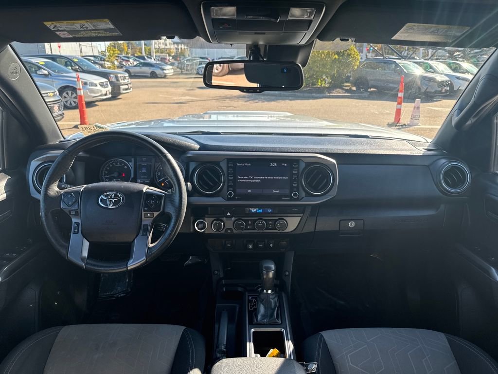 Used 2022 Toyota Tacoma TRD Sport image 11