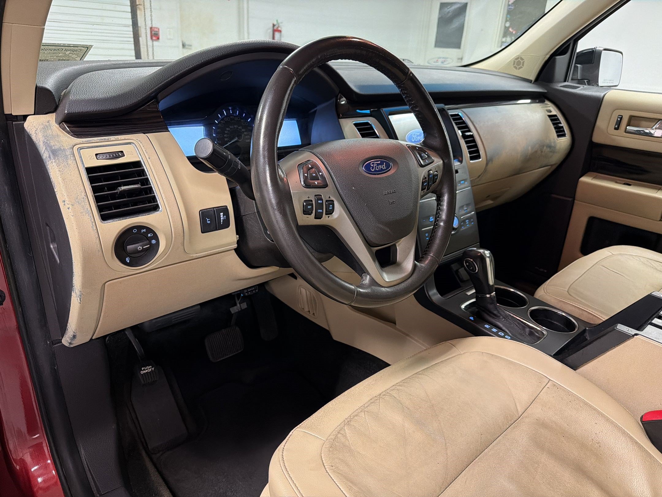 Used 2017 Ford Flex SEL w/ Equipment Group 202A FWD image 3