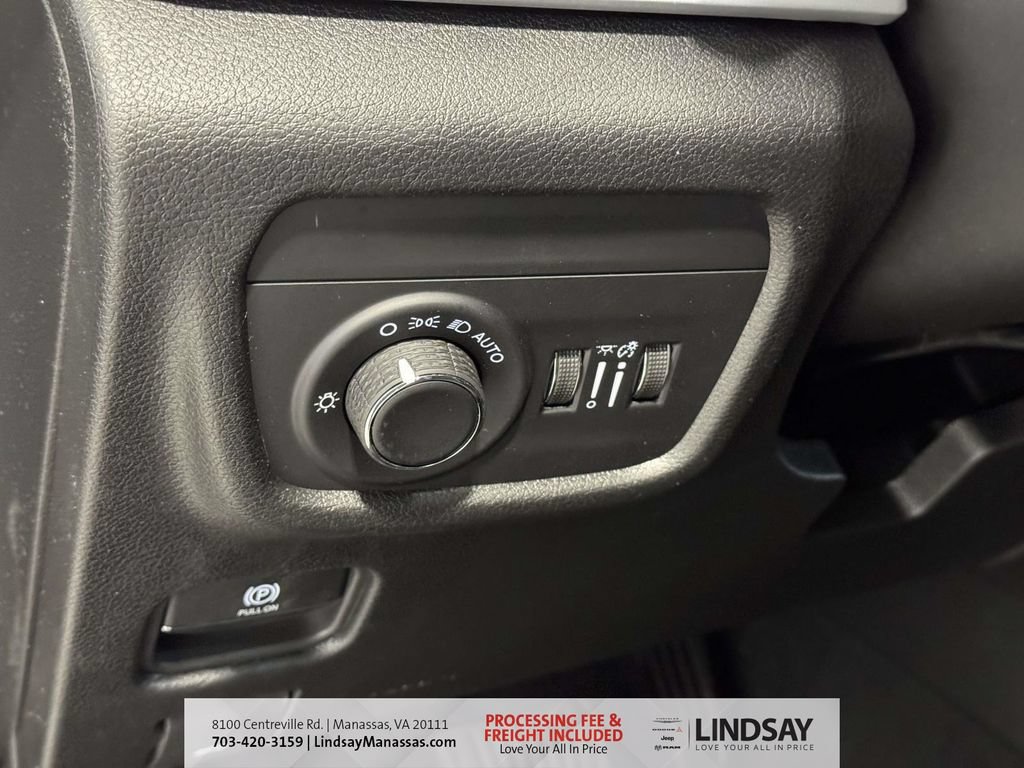 New 2026 Jeep Grand Cherokee Altitude AWD/4WD image 27