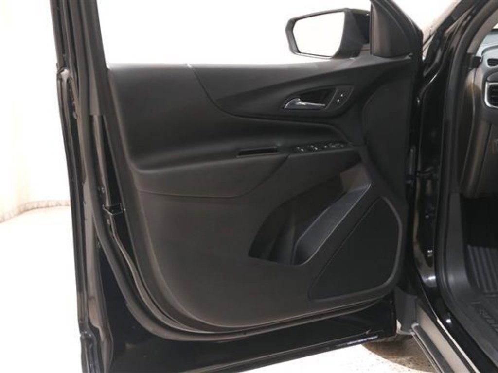 Used 2022 Chevrolet Equinox LT image 4