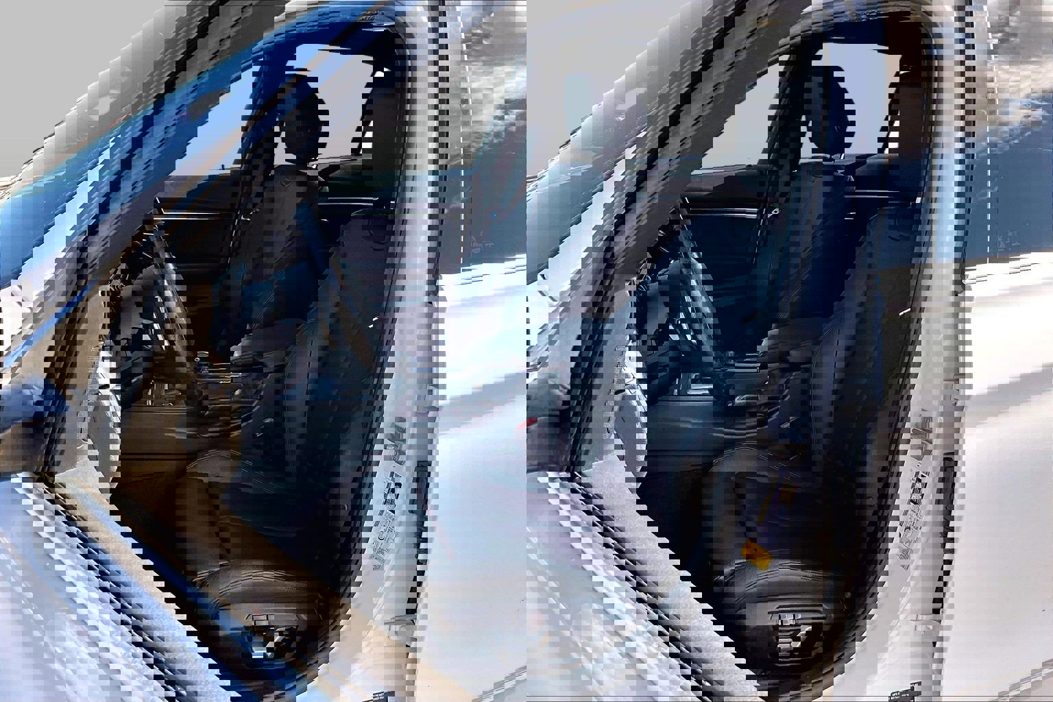 Used 2018 BMW 330i Sedan w/ Convenience Package image 23