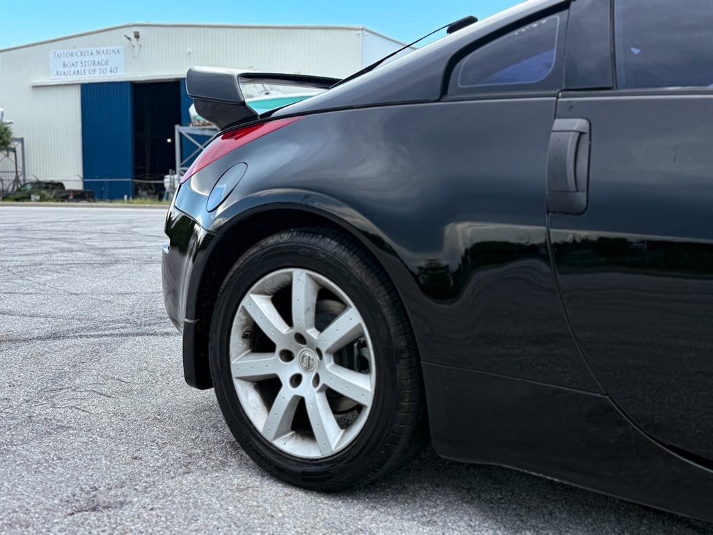 Used 2005 Nissan 350Z Enthusiast w/ (K96) Aerodynamics Pkg RWD image 11