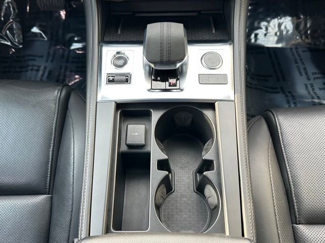 Used 2022 Jaguar F-PACE S image 37