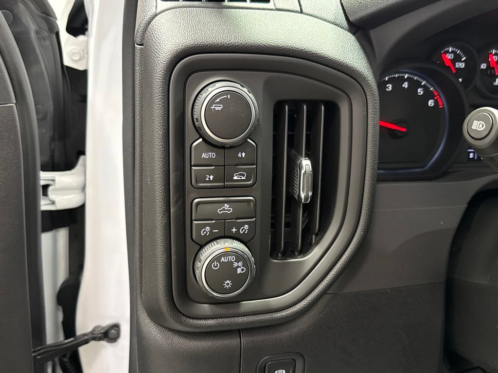 New 2026 Chevrolet Silverado 1500 Custom w/ Rally Edition AWD/4WD image 18