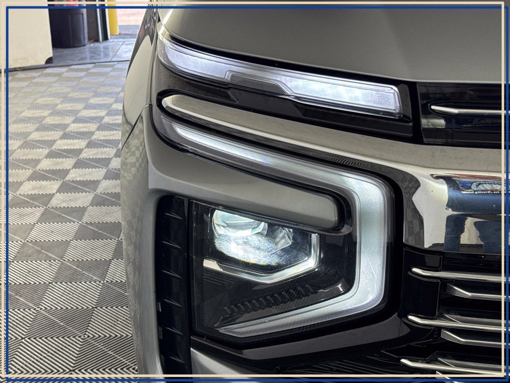 Certified 2025 Chevrolet Suburban Premier AWD/4WD image 44
