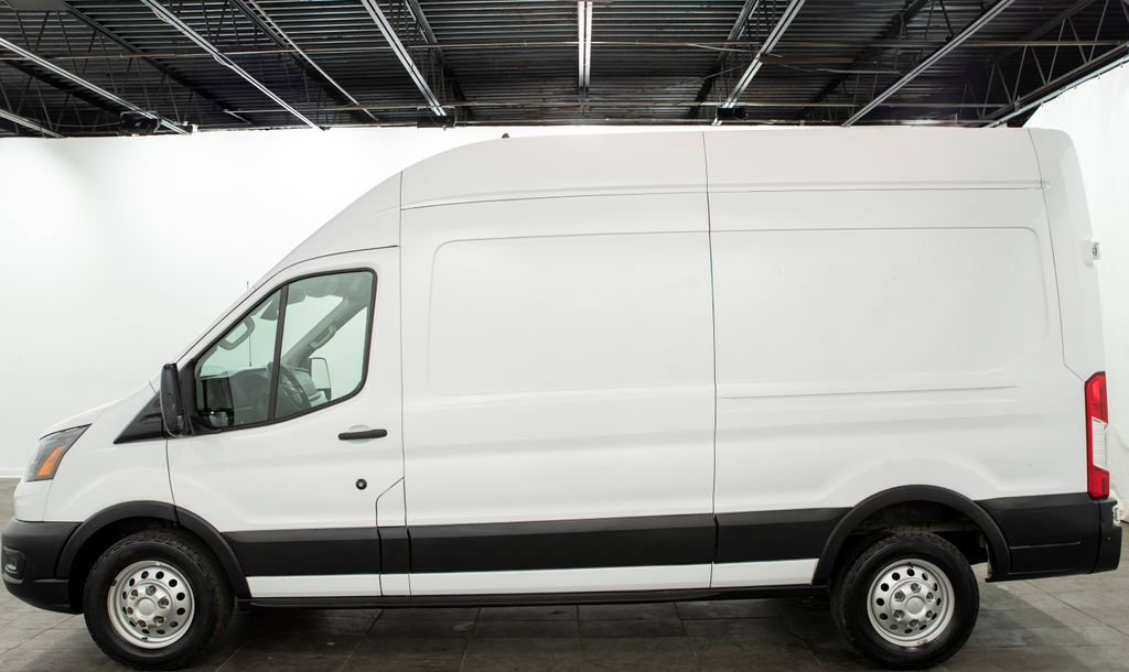 Used 2022 Ford Transit 250 148 High Roof AWD image 5