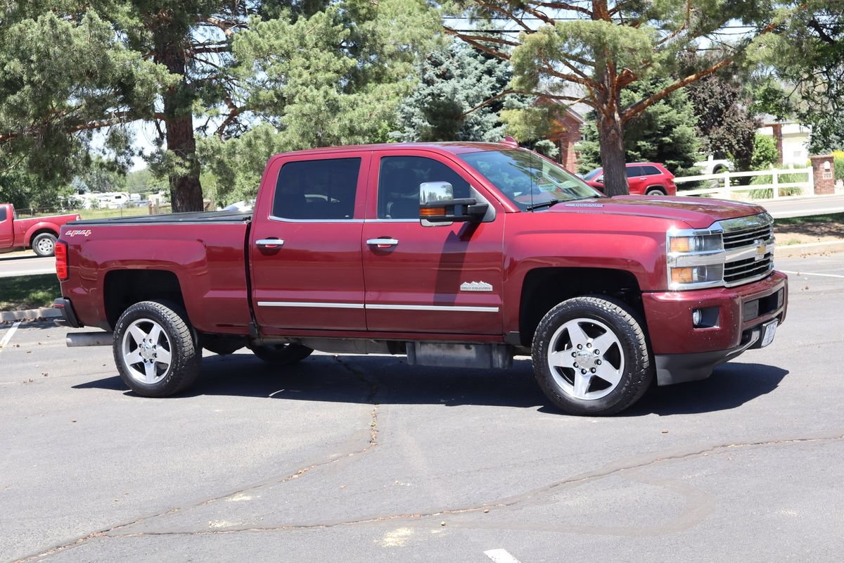 Used 2016 Chevrolet Silverado 2500 High Country w/ Duramax Plus Package AWD/4WD image 2