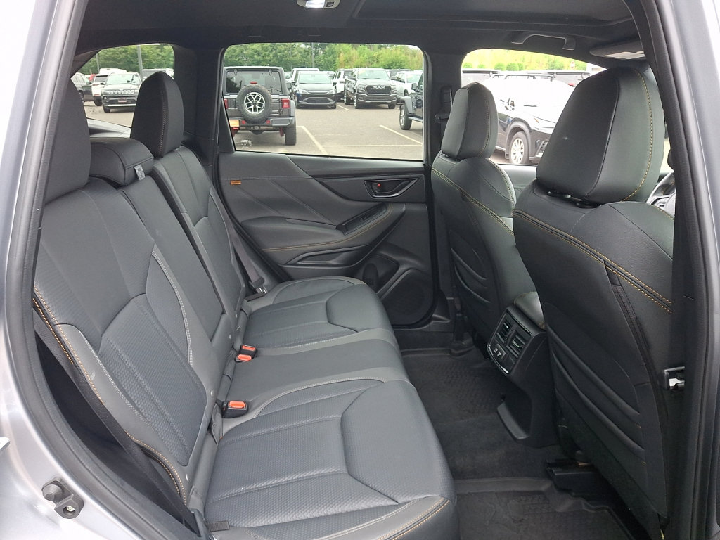 Used 2025 Subaru Forester Wilderness w/ Convenience Package AWD/4WD image 15