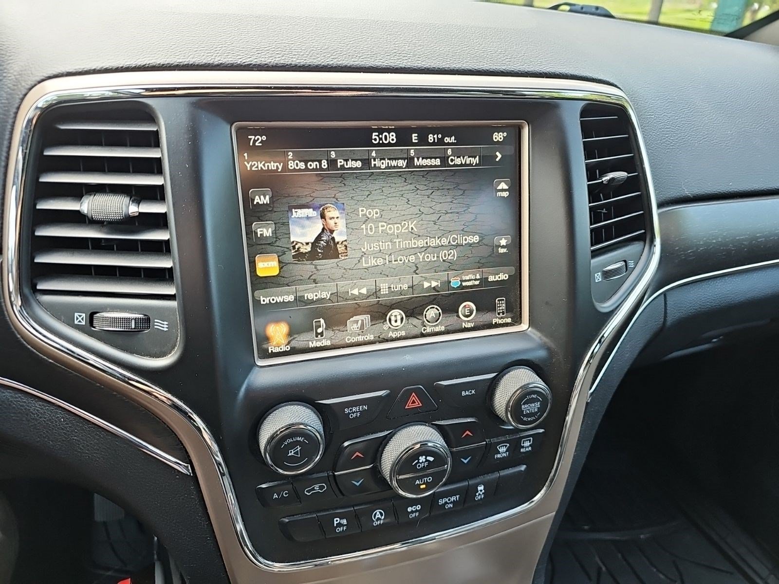 Used 2017 Jeep Grand Cherokee Limited w/ Trailer Tow Group IV AWD/4WD image 19