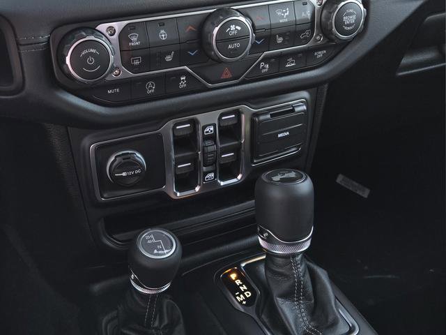 New 2026 Jeep Wrangler Unlimited Sahara AWD/4WD image 14