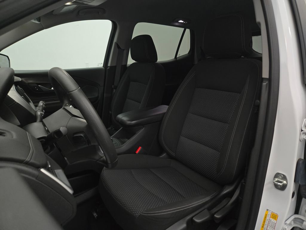 Used 2023 GMC Terrain SLE image 18