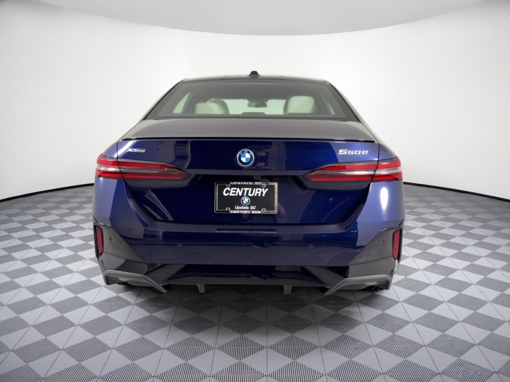 Certified 2026 BMW 550e xDrive AWD/4WD image 11