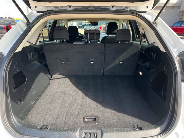 Used 2022 Ford Edge SE AWD/4WD image 16