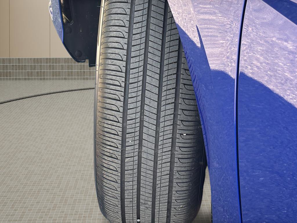 Certified 2025 Hyundai Elantra SE FWD image 11