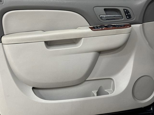 Used 2011 Chevrolet Suburban LTZ image 19