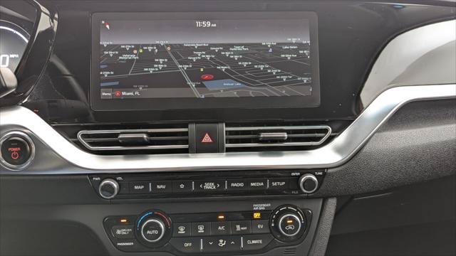 Used 2022 Kia Niro EX FWD image 28