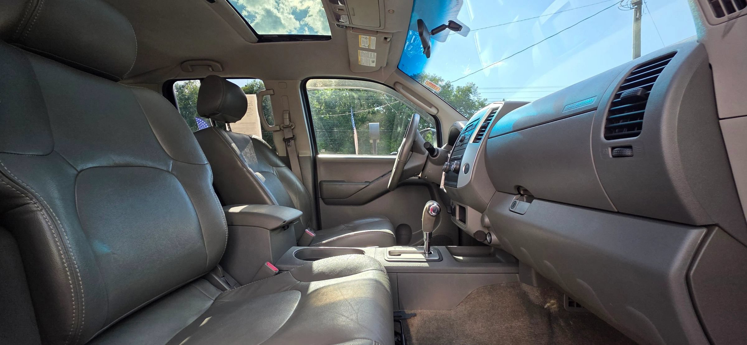 Used 2009 Nissan Frontier SE w/ SE Value Truck Pkg AWD/4WD image 13