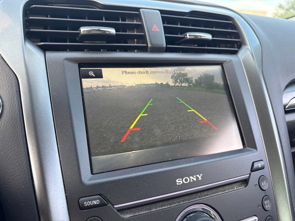 Used 2016 Ford Fusion Titanium FWD image 22