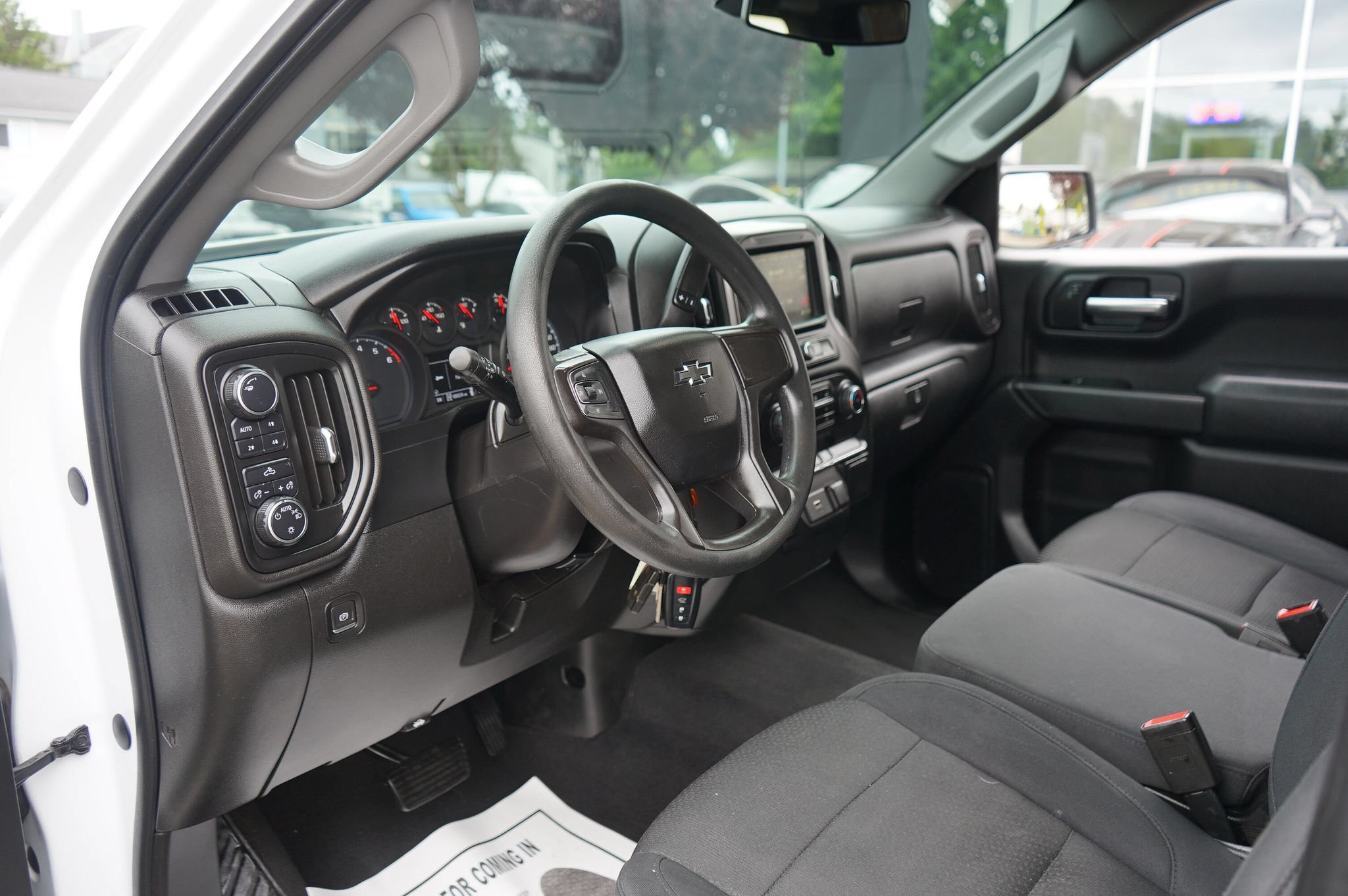 Used 2019 Chevrolet Silverado 1500 Custom Trail Boss w/ Custom Convenience Package AWD/4WD image 11