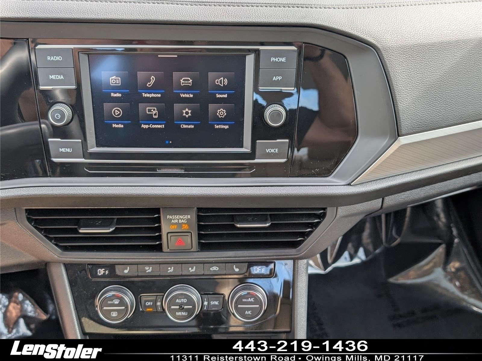 Used 2020 Volkswagen Jetta SE FWD image 26