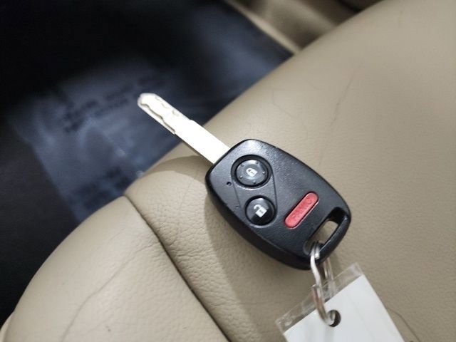 Used 2011 Honda CR-V EX-L image 32