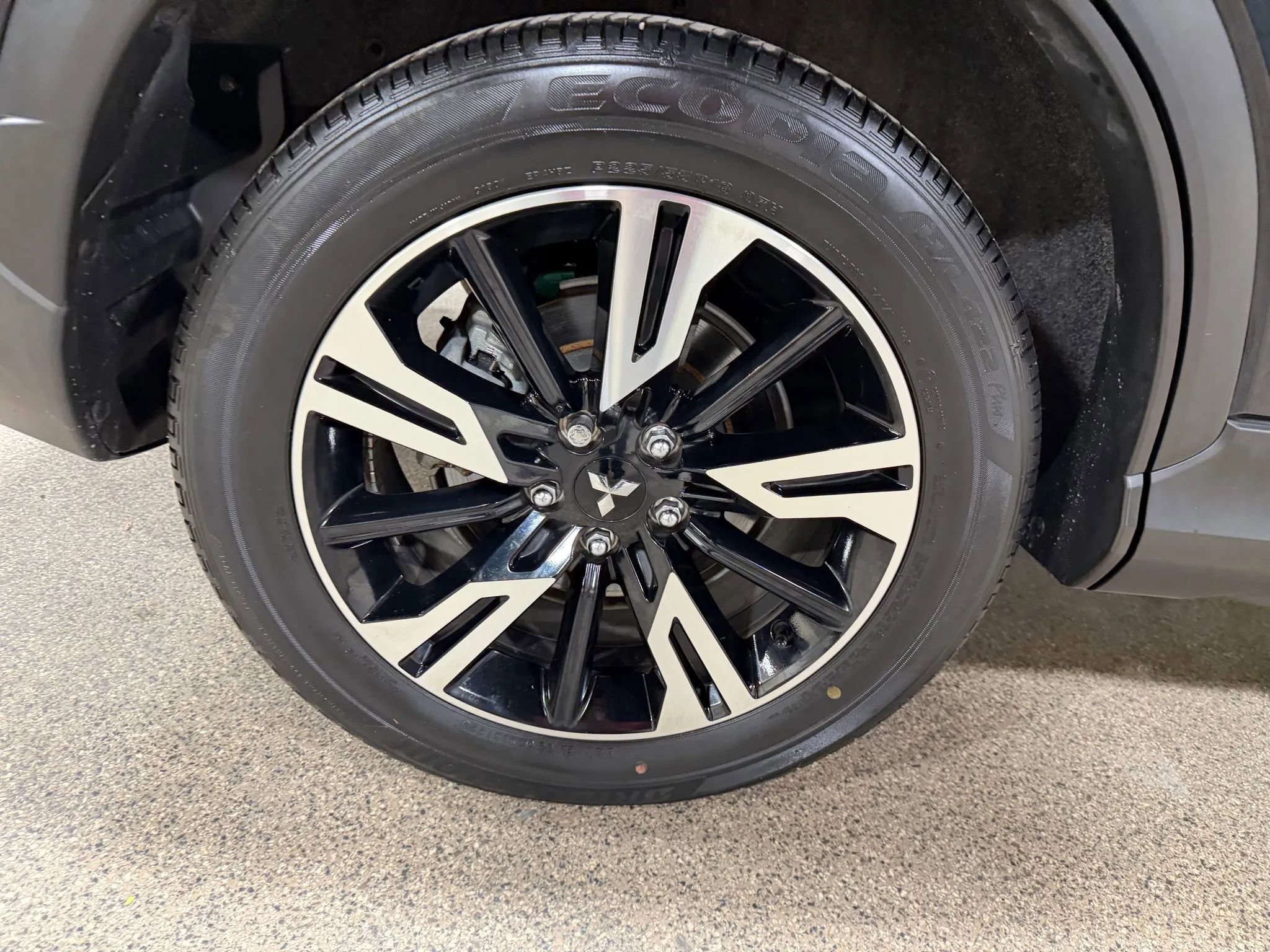 Used 2023 Mitsubishi Eclipse Cross SE image 64