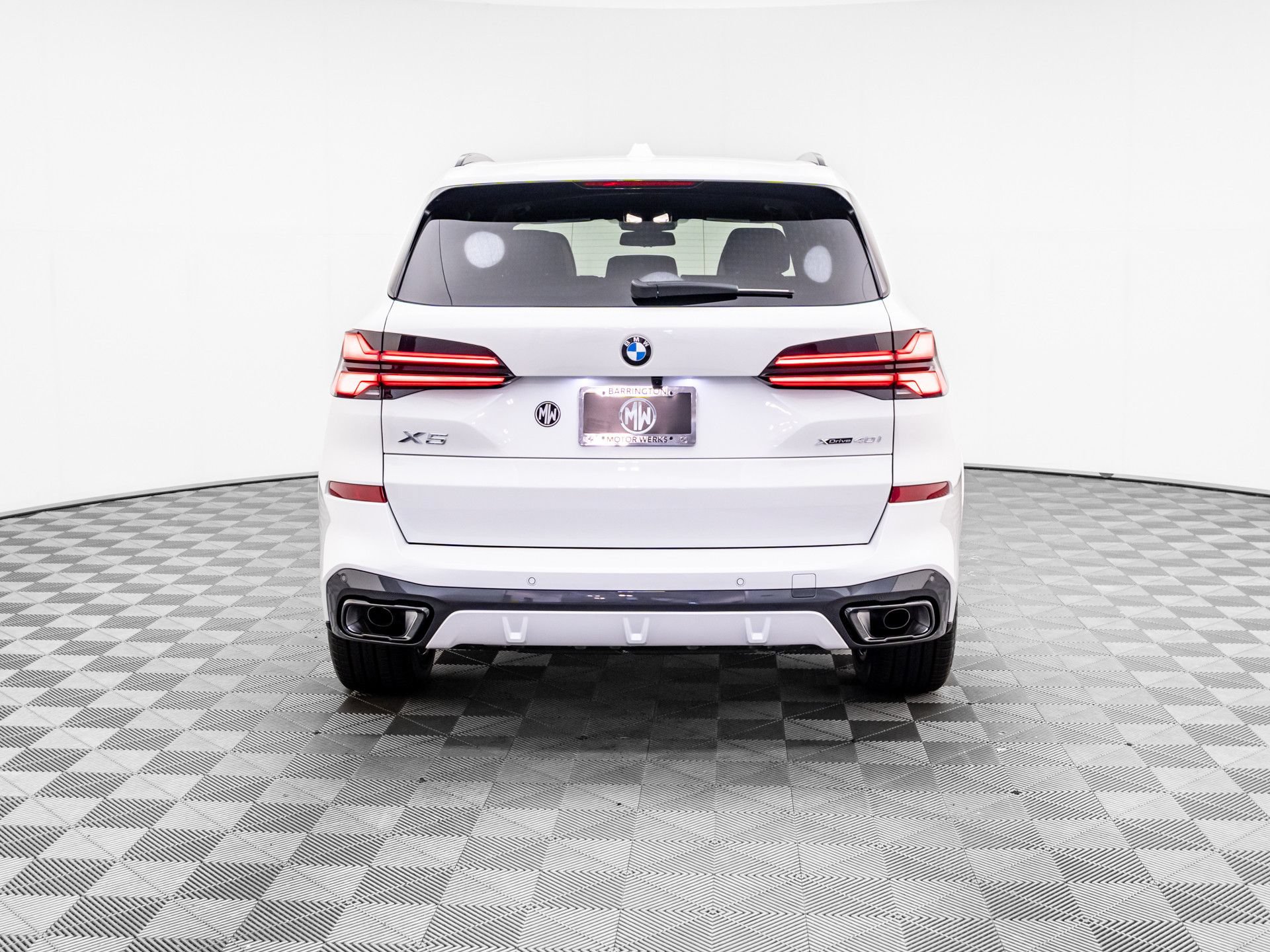 Used 2026 BMW X5 xDrive40i w/ M Sport Package AWD/4WD image 5