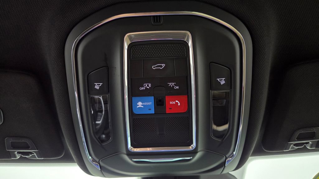 Used 2023 Jeep Grand Cherokee Limited w/ Luxury Tech Group II image 31