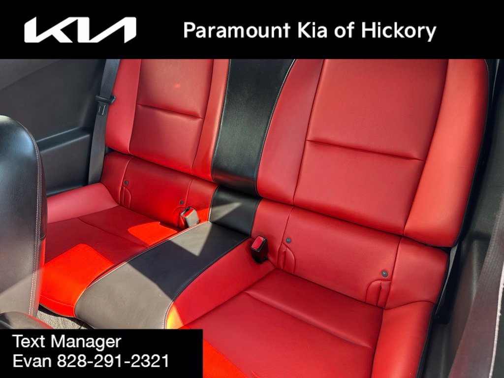 Used 2010 Chevrolet Camaro SS w/ RS Package RWD image 12