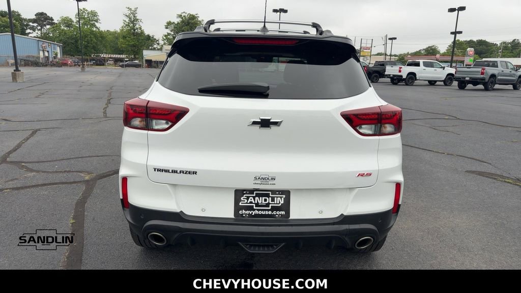 Used 2021 Chevrolet TrailBlazer RS w/ Technology Package FWD image 9