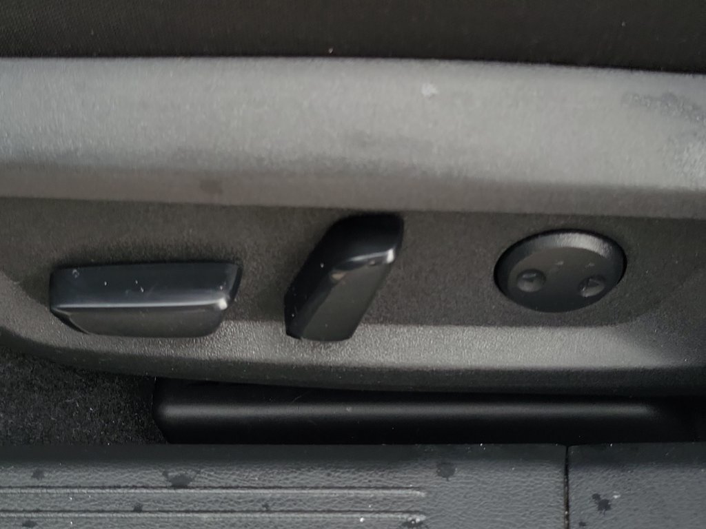 Certified 2023 Nissan Rogue SV FWD image 21