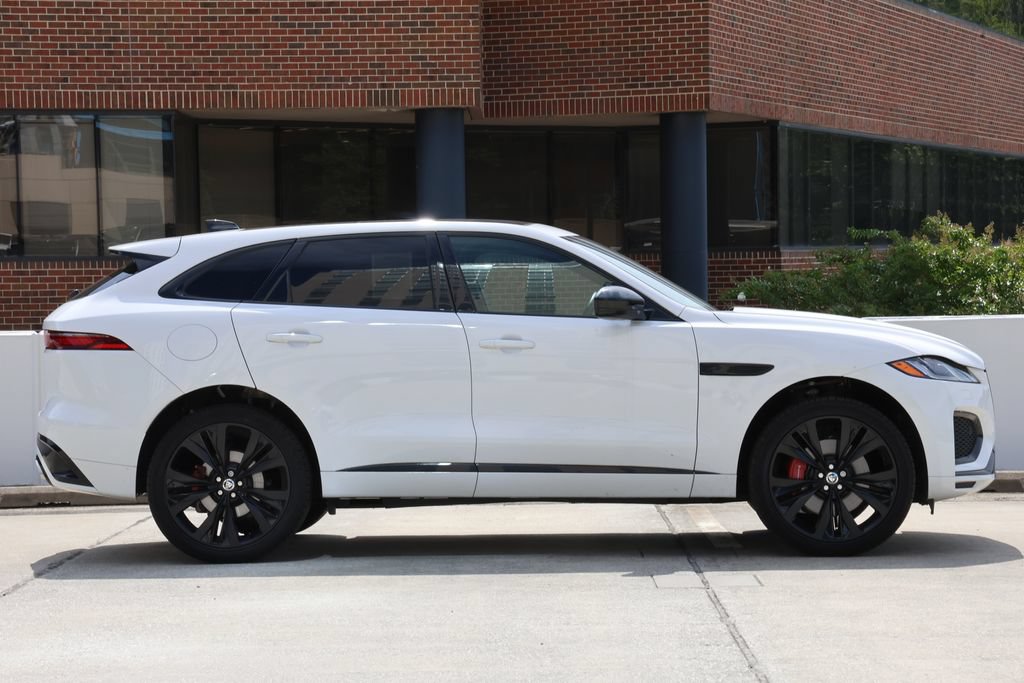 Used 2025 Jaguar F-PACE R-Dynamic S AWD/4WD image 4