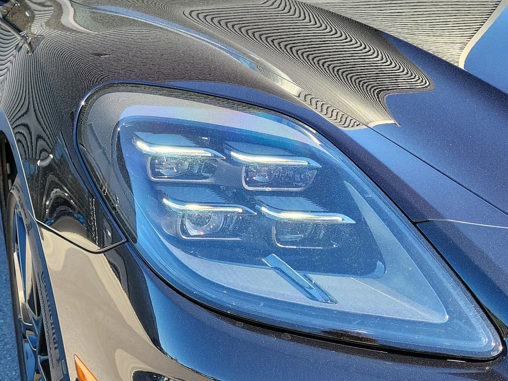 Certified 2024 Porsche Panamera 4 image 15
