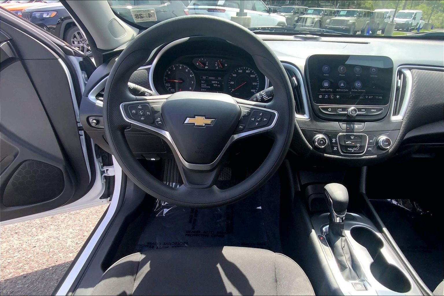 Used 2023 Chevrolet Malibu LS FWD image 5