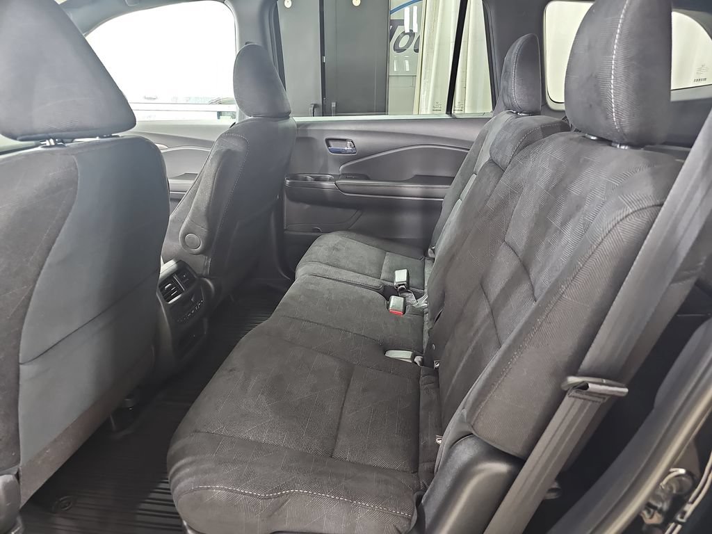 Used 2022 Honda Pilot Sport image 18