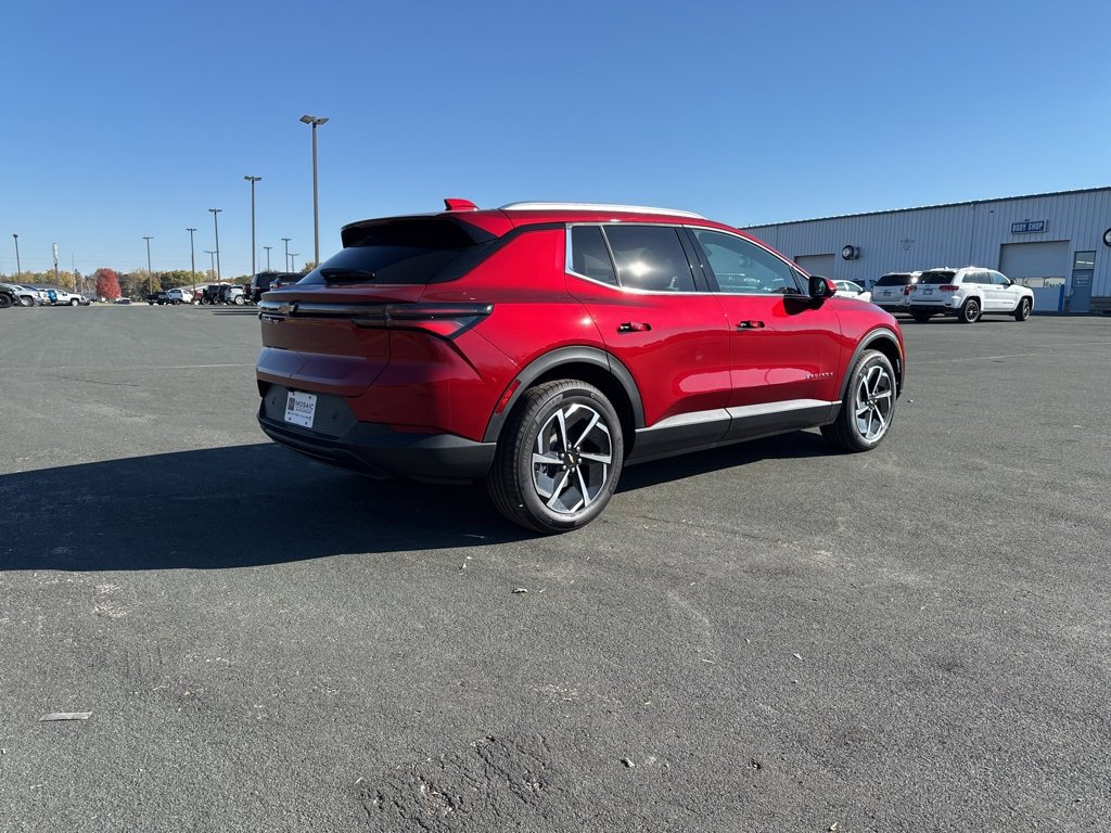 New 2026 Chevrolet Equinox EV LT image 7