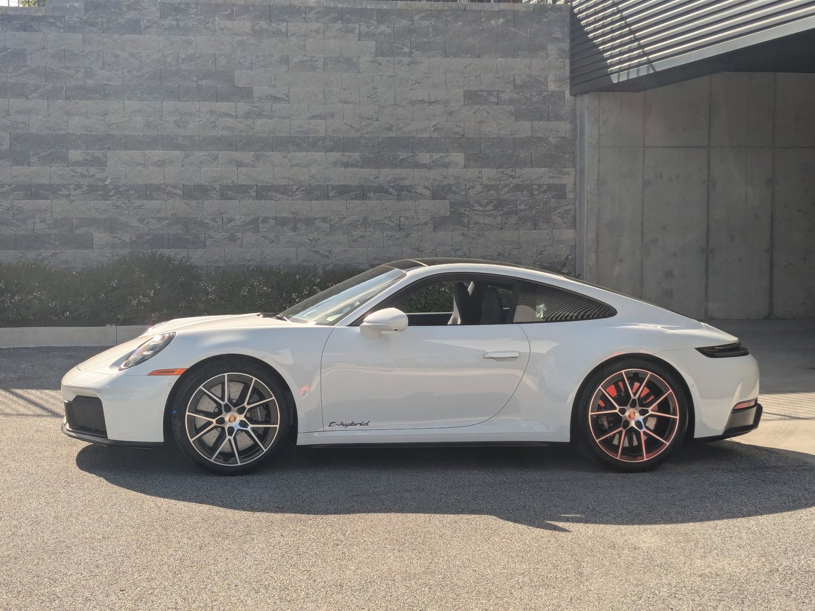 Used 2025 Porsche 911 Carrera GTS image 2