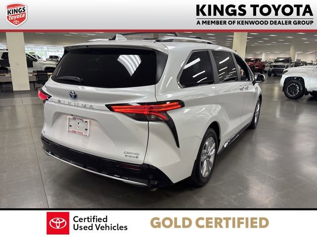 Certified 2023 Toyota Sienna Limited AWD/4WD image 8