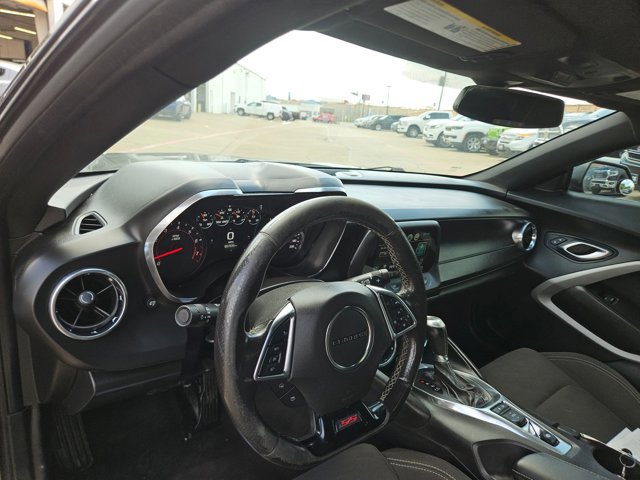 Used 2018 Chevrolet Camaro SS RWD image 12