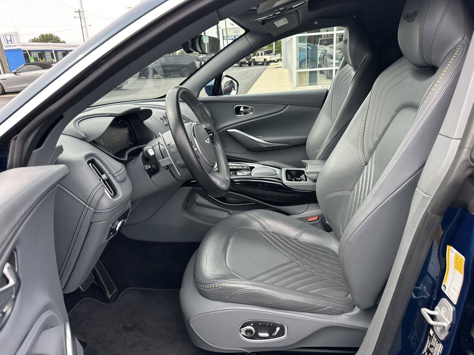 Used 2021 Aston Martin DBX AWD/4WD image 9