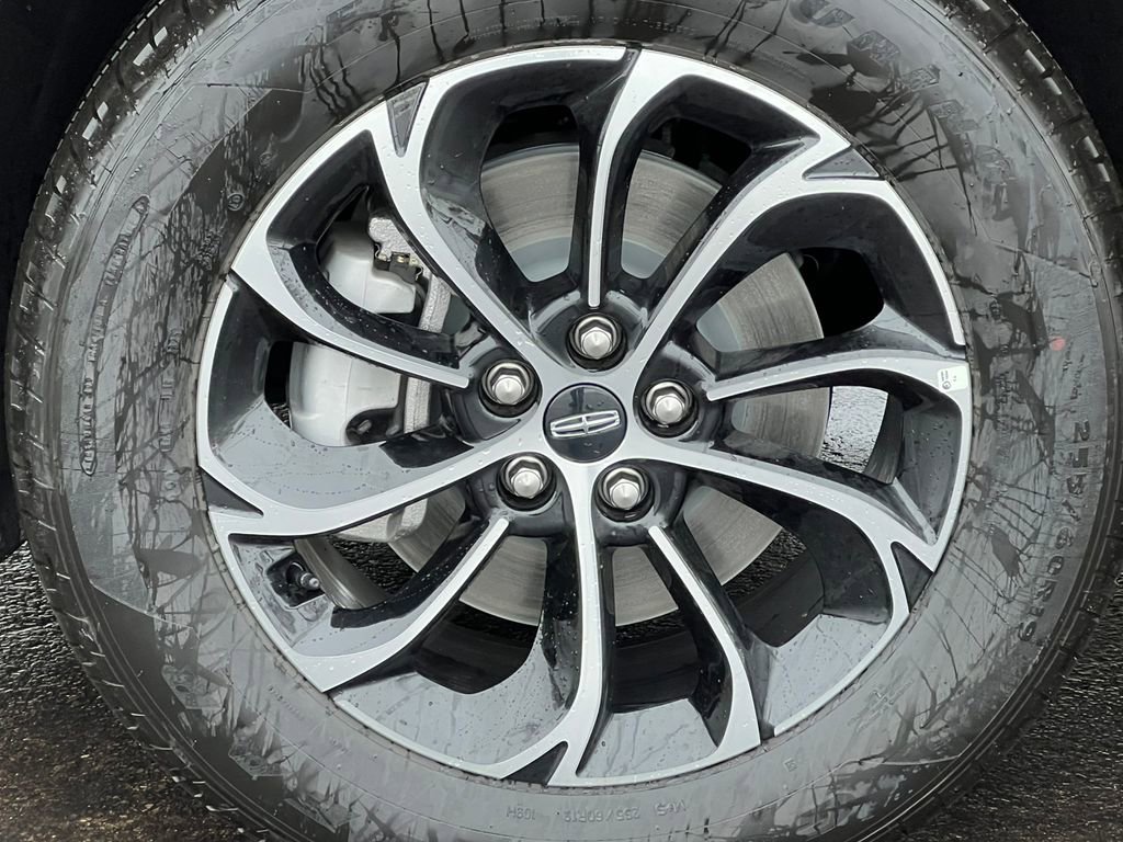 New 2026 Lincoln Nautilus Premier AWD/4WD image 5