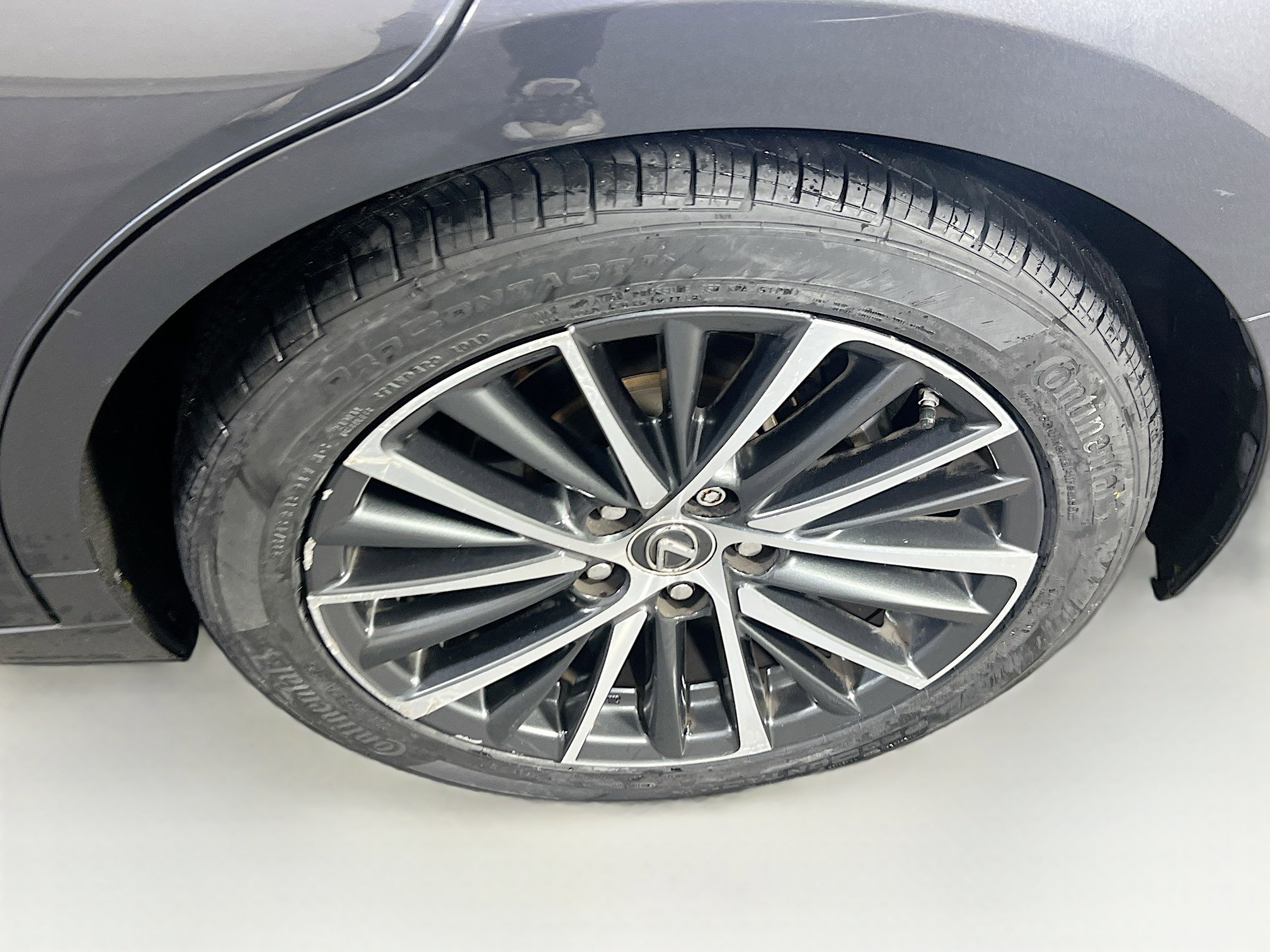 Used 2023 Lexus ES 350 w/ Premium Package image 29