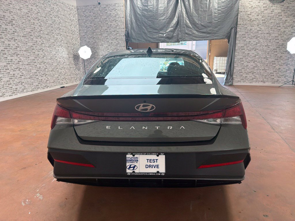 Used 2026 Hyundai Elantra SEL Sport FWD image 6