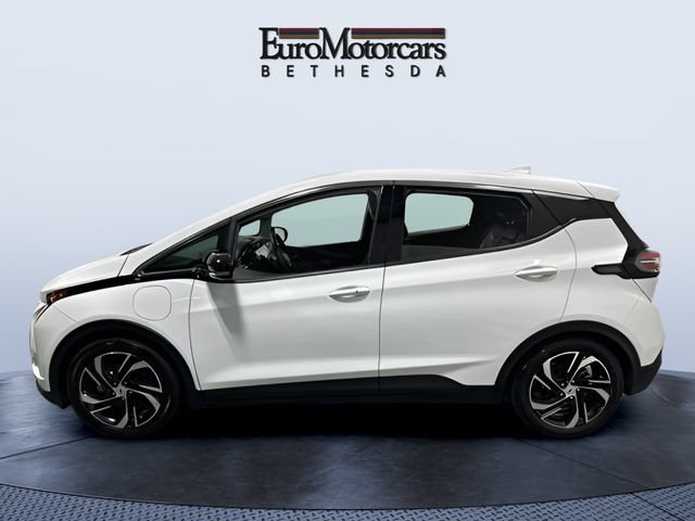 Used 2023 Chevrolet Bolt LT w/ Infotainment Package FWD image 2