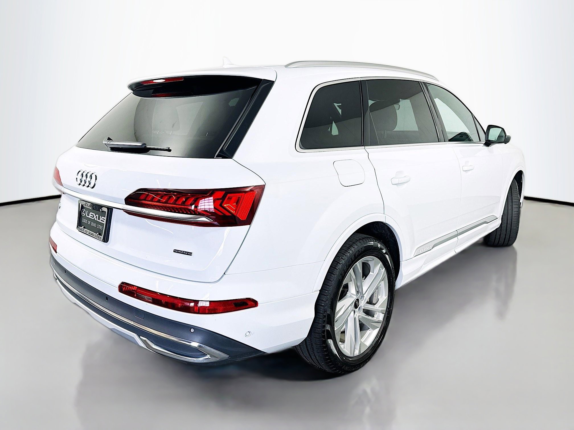Used 2023 Audi Q7 3.0T Premium AWD/4WD image 7