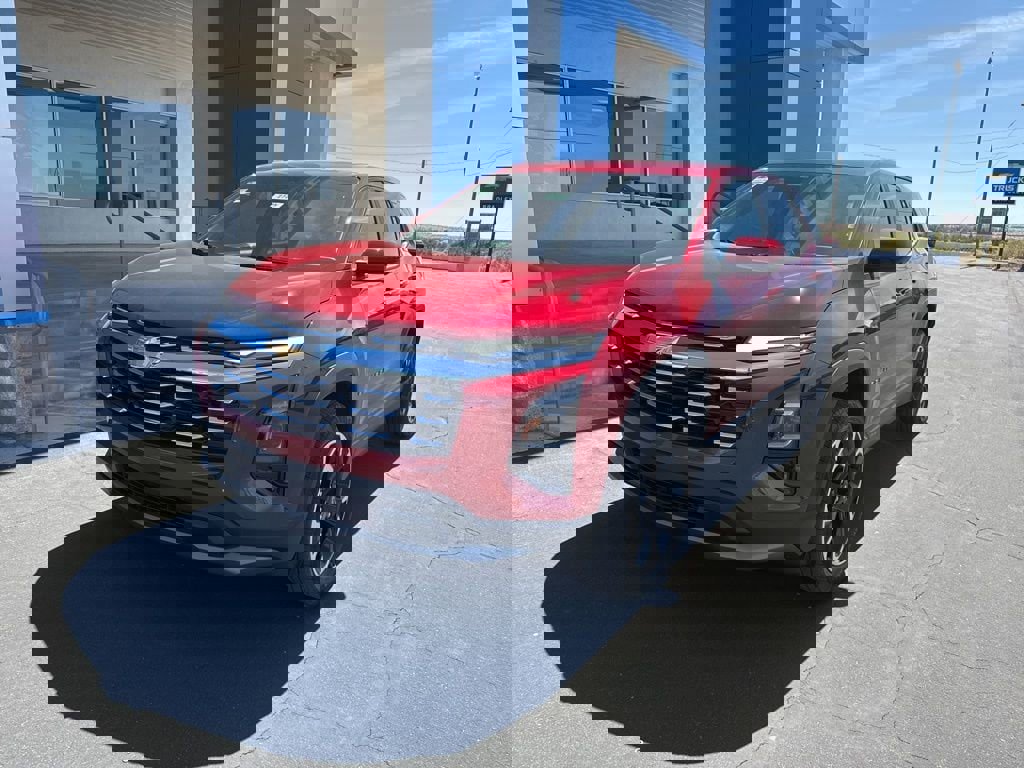 New 2026 Chevrolet Equinox LT w/ Convenience Package II FWD image 12