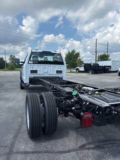 New 2025 Ford F550 4x4 Regular Cab Super Duty image 7