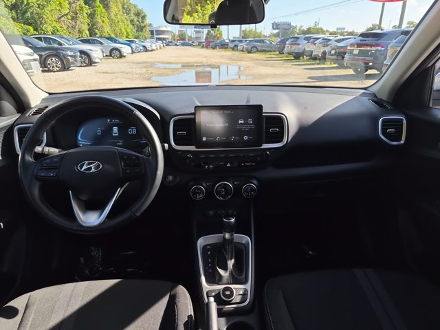 Used 2026 Hyundai Venue SEL FWD image 25